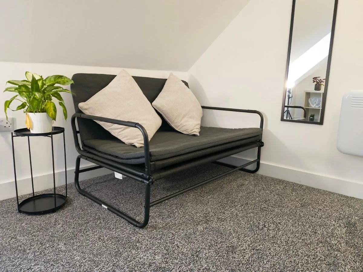 Apartment Principality Suites; Three Bed By Property Promise Cardiff United Kingdom
